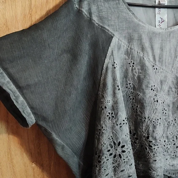 Pretty Angel Graphite Linen Blend Layered Top Eyelet Shabby Chic Lagenlook Sz XL - Picture 5 of 10